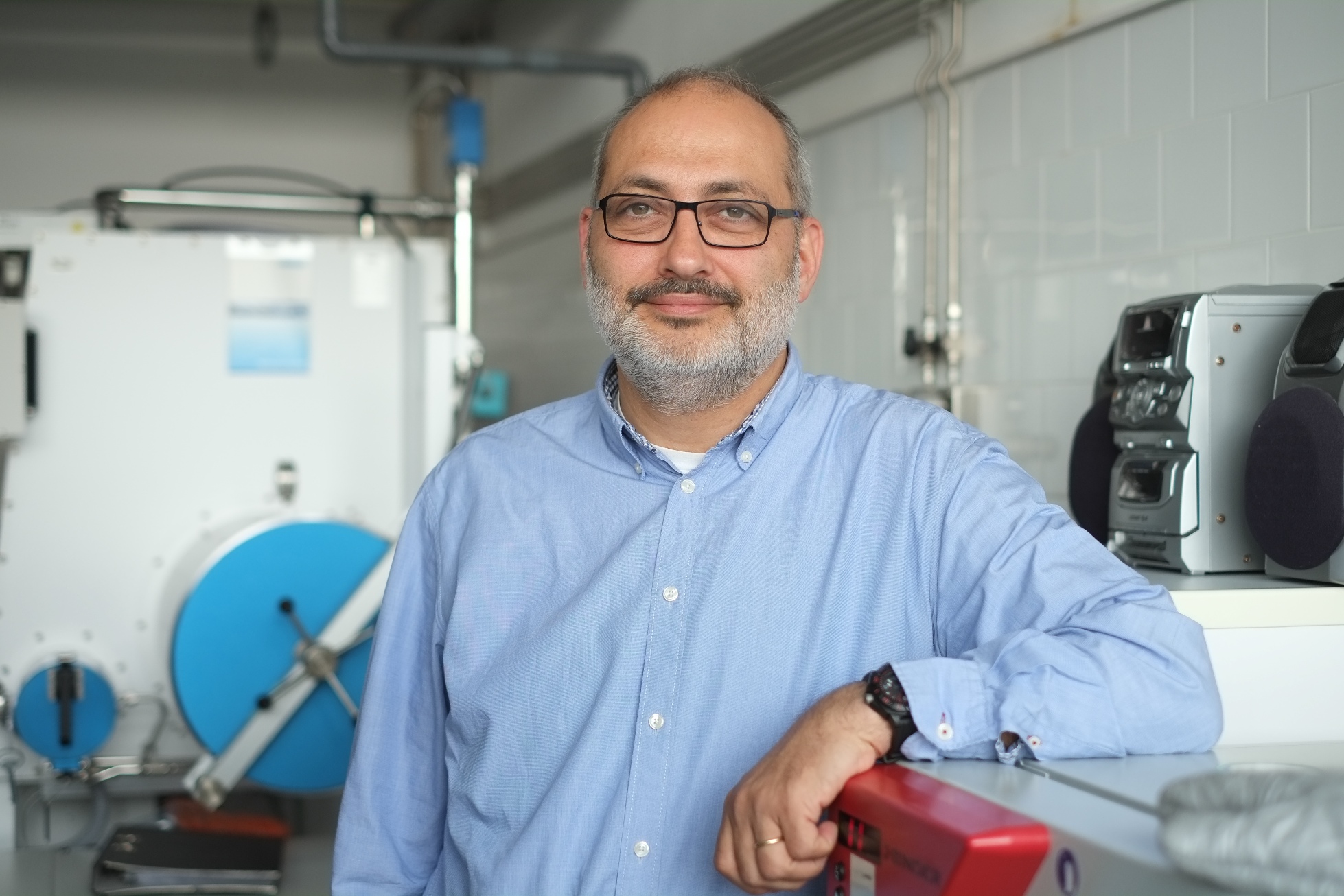  Lluís Marsal és el responsable del grup de recerca en Sistemes Nanoelectrònics i Fotònics (NePhoS) del Departament d’Enginyeria Electrònica, Elèctrica i Automàtica.