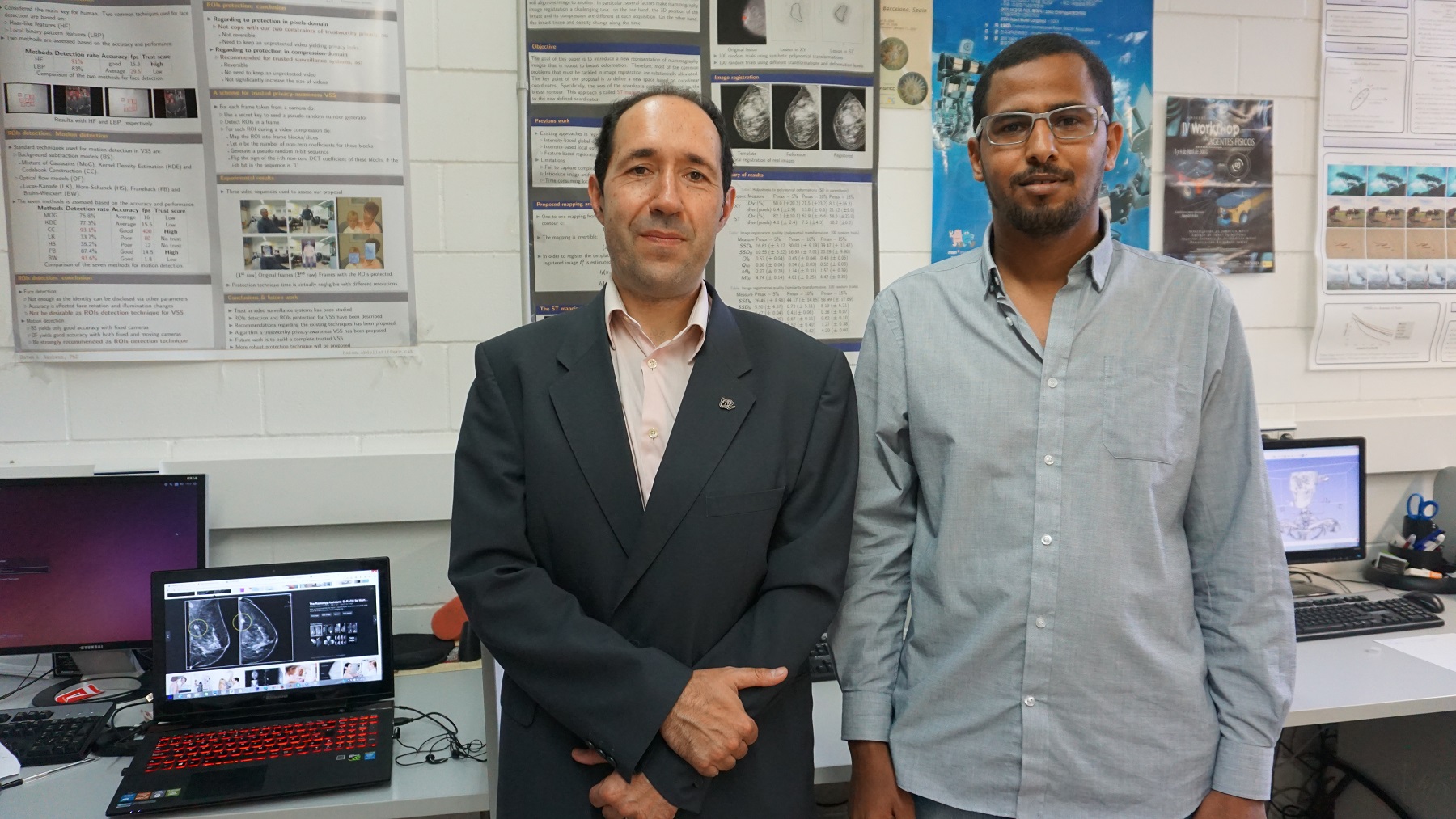 Los investigadores Domènec Puig y Mohamed Abdel-Nasser.