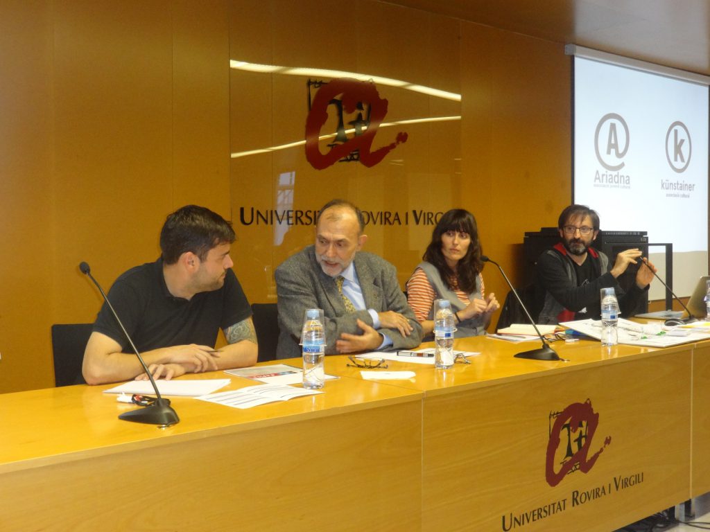 Taula rodona: Dr. Miguel González, Dr. Joan Josep Pujadas, Maribel Cadenas i Nani Blasco