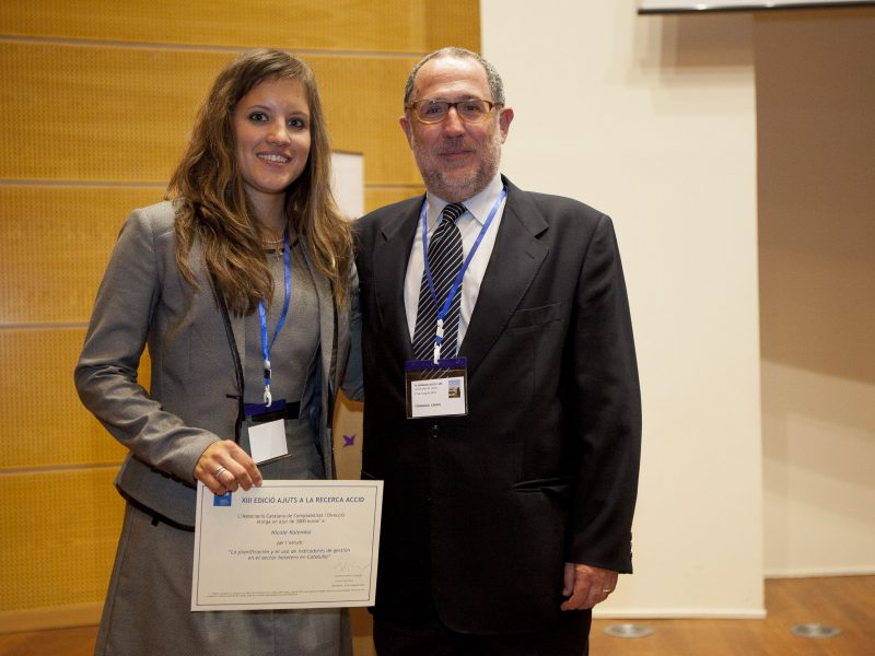 La premiada Nicole Kalemba, amb el professor de la URV i membre del jurat, Fernando Campa.