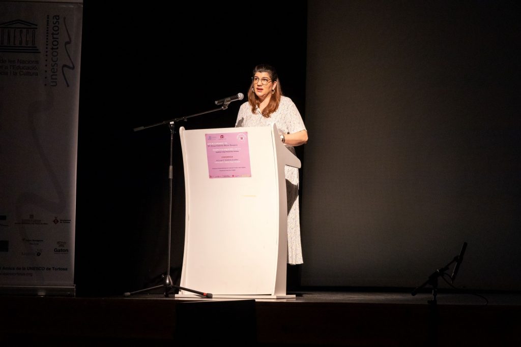 Neus Pociello, directora executiva de l'Institut Català de les Dones, durant la seva intervenció.