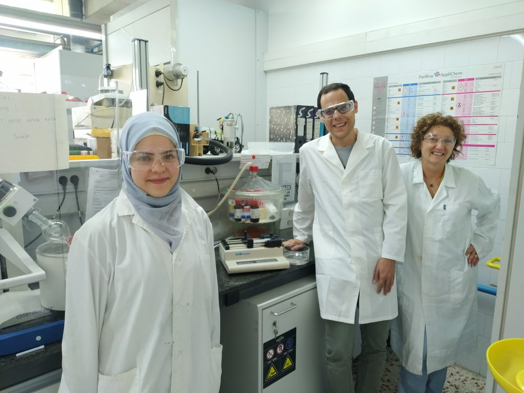 Yasmin Kabalan, Xavier Montané i Marta Giamberini, del grup de recerca Memtec