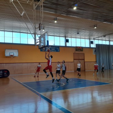 Partit de bàsquet amb l'equip URV
