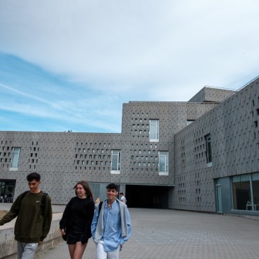 Espai exterior del Campus Terres de l'Ebre