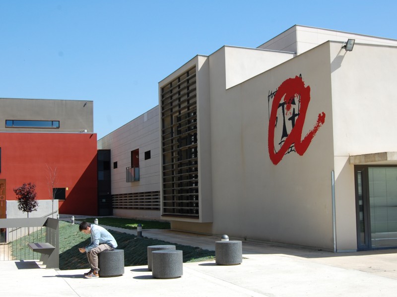 Exterior de la Facultat de Turisme i Geografia