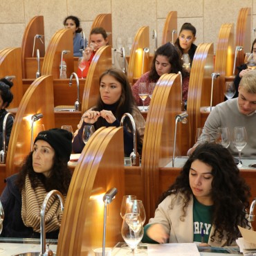 Sala de tast de vins de la Facultat d'Enologia