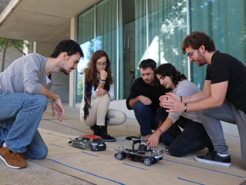 URBOTS, associació d'estudiants que els agrada la robòtica
