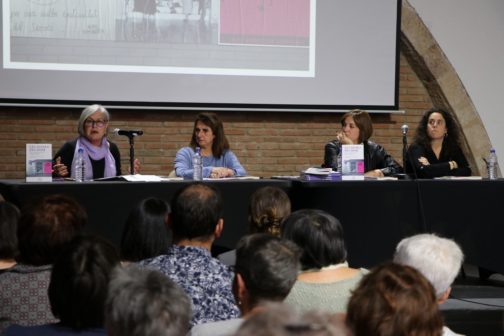 D'esquerra a dreta, Montserrat Palau, Cecilia Mangini, Joana Zapata i Mireia Ros.