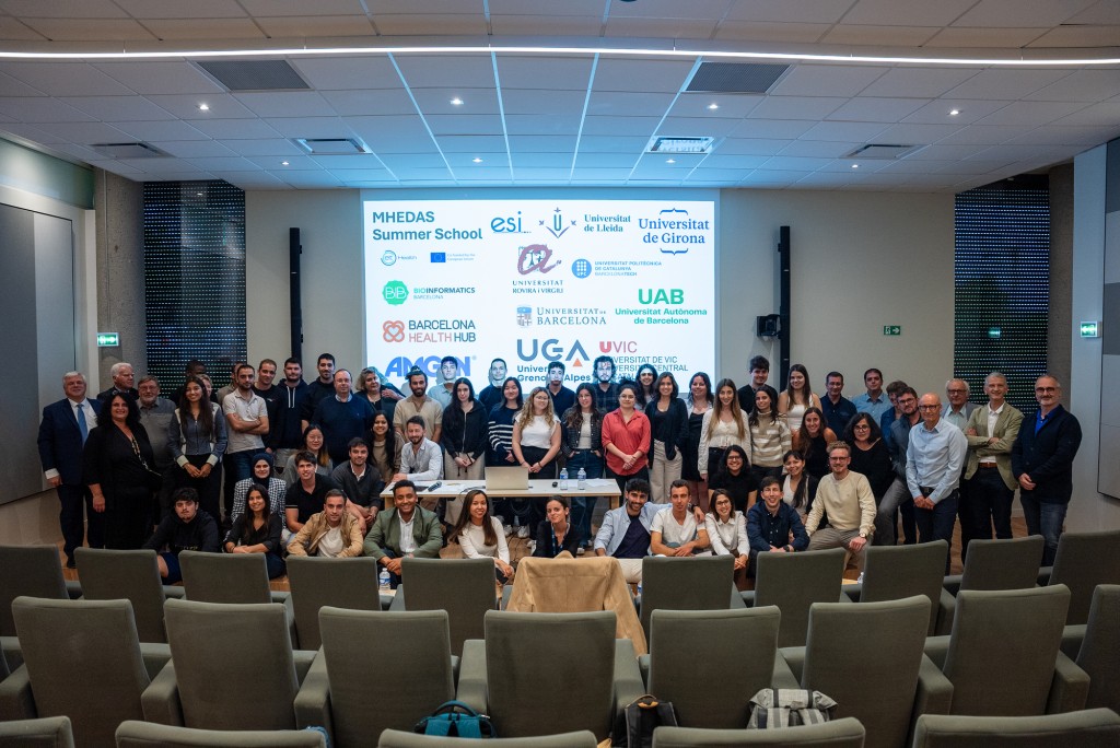 Foto de grup dels participants a l'escola d'estiu del màster interuniversitari en Ciència de Dades de Salut.