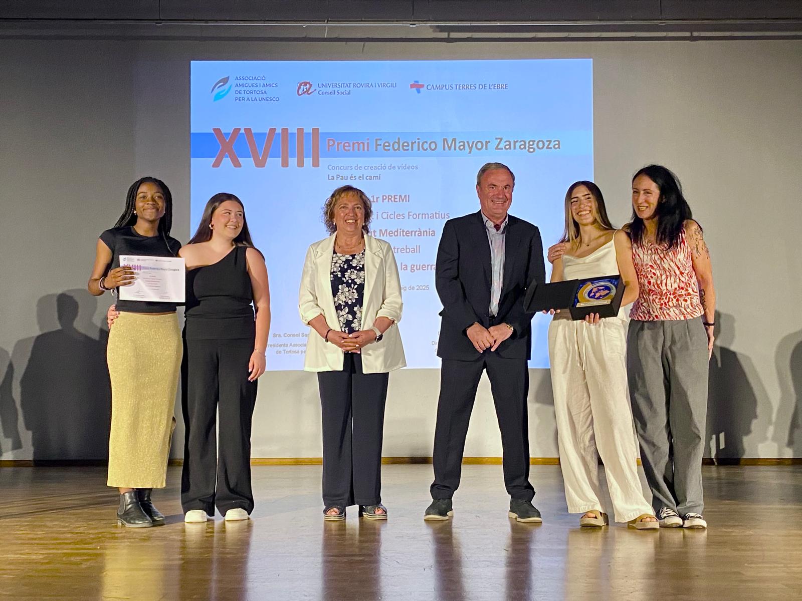 Institut Mediterrània de Castelldefels, en la categoria de batxillerat i cicles formatius