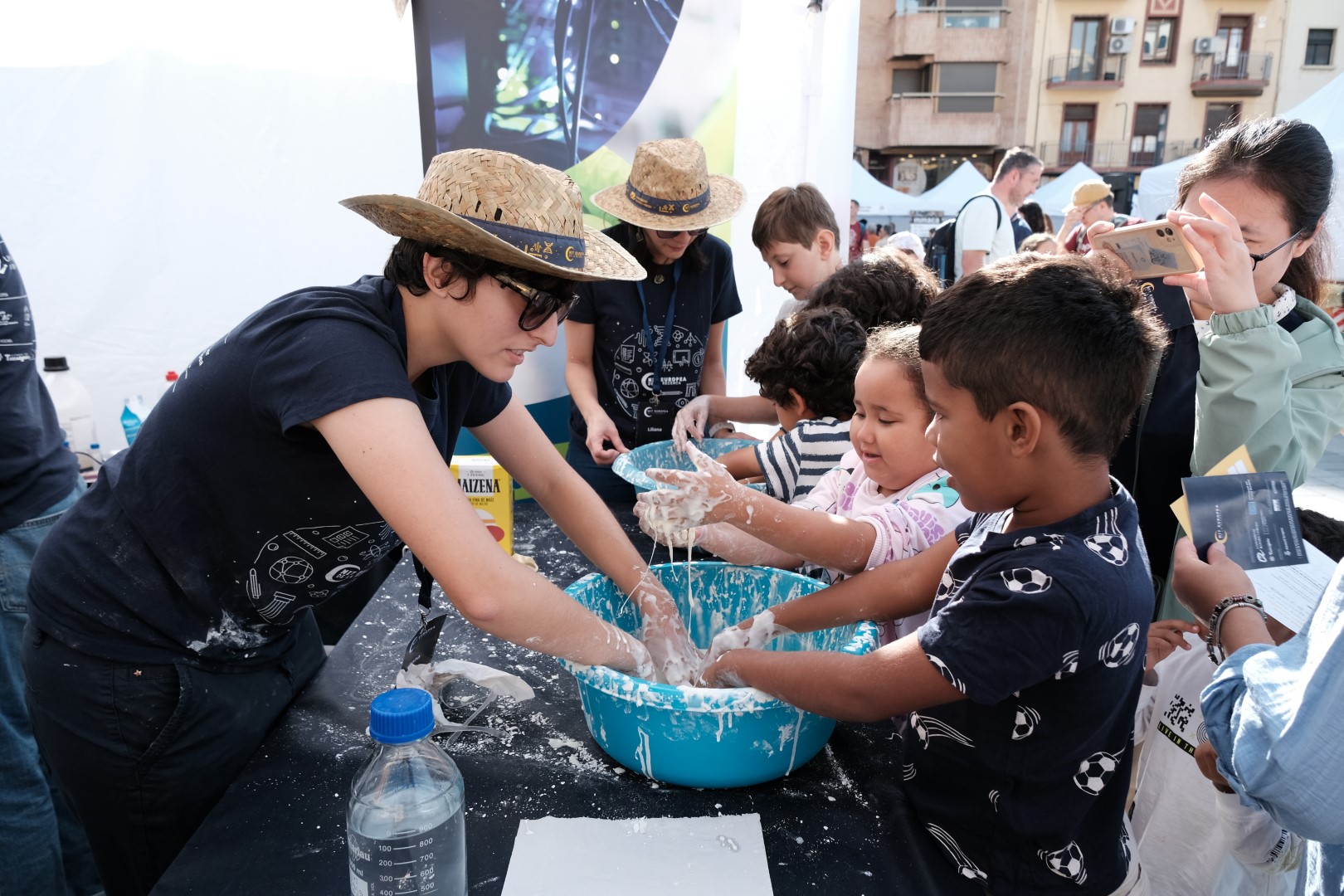 8FB6B621-AE47-492E-ABB5-841EF00015D2-27725-00000A1034345336 (Grande)