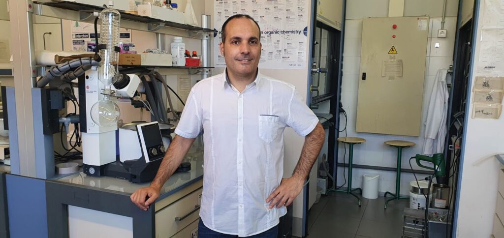 L'investigador del Departament de Química Analítica i Química Orgànica de la URV participa en el projecte.