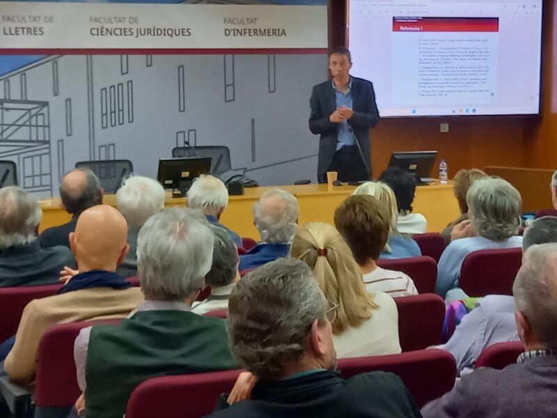 El Dr. Josep Domingo, presentat per Rosa Caballol