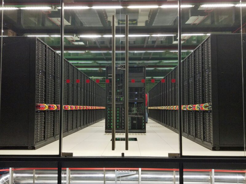 Imatge d'arxiu del supercomputador del Barcelona Supercomputing Center. FOTO: Wikimedia Commons, Gemmaribasmaspoch.