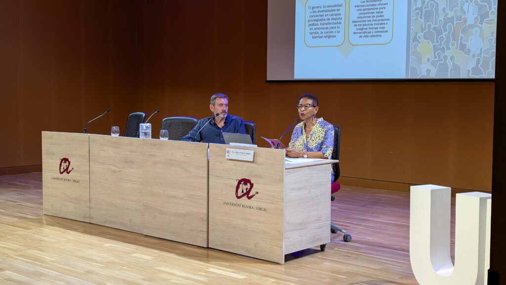 L'antropòloga Mara Viveros Vigoya durant la seva conferència inaugural.