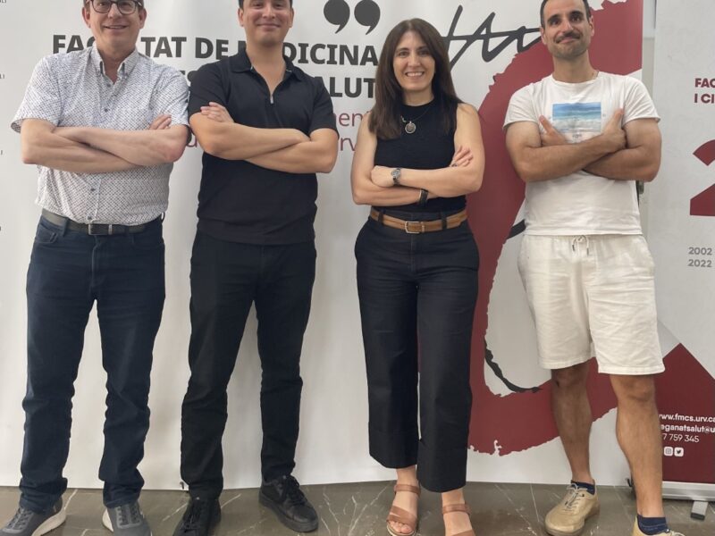 D'esquerra a dreta, Jordi Salas-Salvadó, Josué A. Pérez Acosta, Nancy Babio i Jesús F. Garcia-Gavilán, que han participat en l'estudi.
