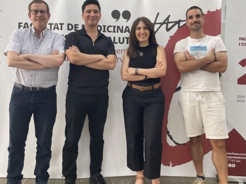 D'esquerra a dreta, Jordi Salas-Salvadó, Josué A. Pérez Acosta, Nancy Babio i Jesús F. Garcia-Gavilán, que han participat en l'estudi.